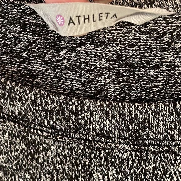 ATHLETA Heathered Gray Black Scoop Neck Top Size Medium - Picture 7 of 8